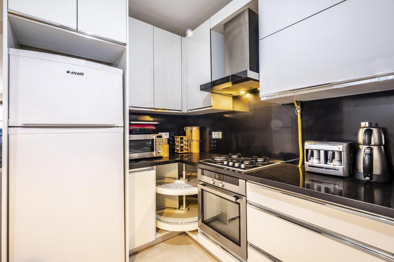Flat With Sea View Near Uskudar Ferry Station Apartment อิสตันบูล ภายนอก รูปภาพ
