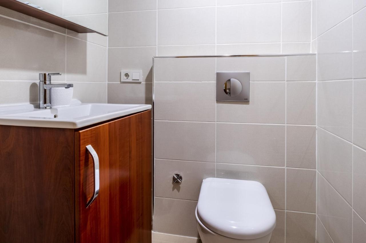 Flat With Sea View Near Uskudar Ferry Station Apartment อิสตันบูล ภายนอก รูปภาพ